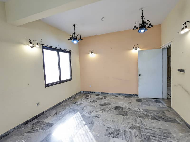 BUNGALOW FOR SALE IN SINDH BALOCH SOCIETY 10