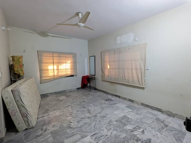 BUNGALOW FOR SALE IN SINDH BALOCH SOCIETY 29