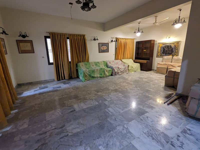 BUNGALOW FOR SALE IN SINDH BALOCH SOCIETY 38