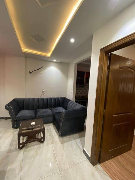 1 Bedrooms Furnished Flat Available on Daily Basis Rent 5