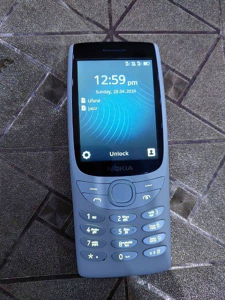 Nokia 8210 4g 3