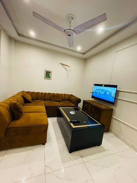 1 Bedrooms Furnished Flat Available on Daily Basis Rent 4