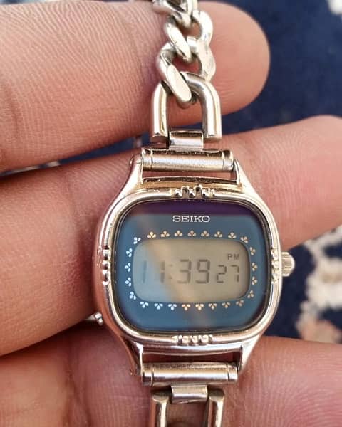 vintage OMAX Automatic 25 jewels watch . 4