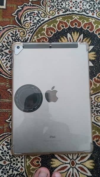 apple I pad 6 generation 32 gb memory 3