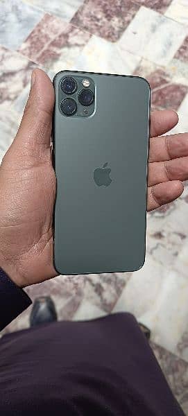 iphone 11 pro max 256gb approved. . 91battry 0