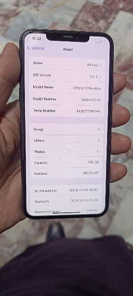iphone 11 pro max 256gb approved. . 91battry 4