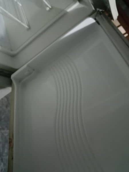 Waves refrigerator 5