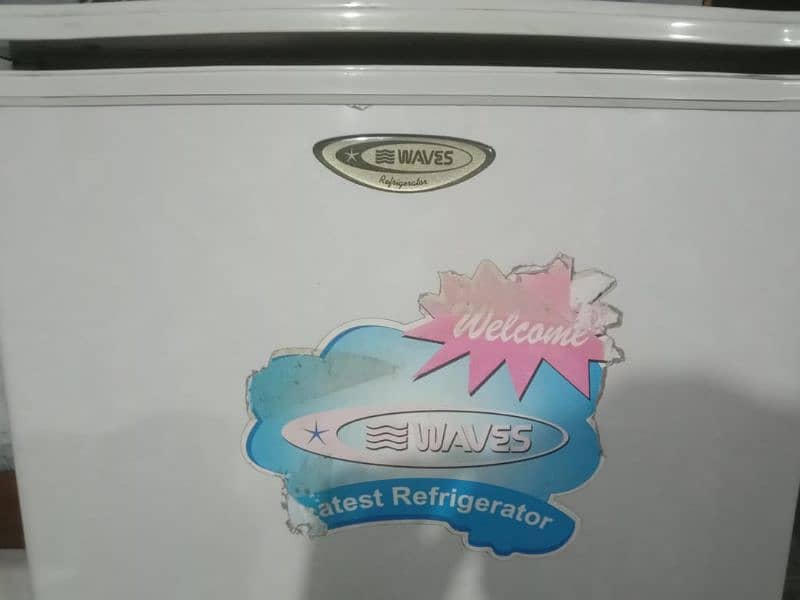 Waves refrigerator 8