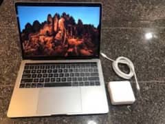 Apple MacBook Bro TouchBar 2017 0