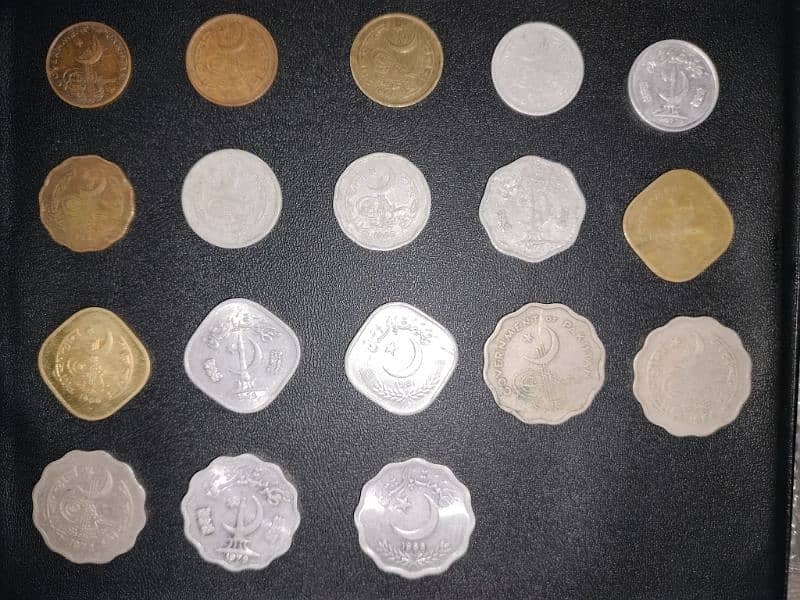 Pakistan all regular different designs coins. 3