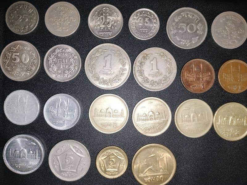 Pakistan all regular different designs coins. 4