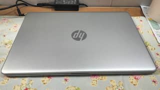 HP Laptop 15s AMD Ryzen Book 5 ( 5500U ), FULLY NEW CONDITION 10/10