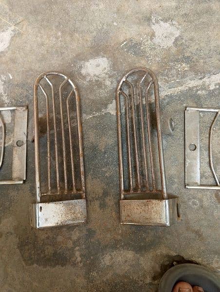 fuel tank  foot rest and silencer patri for sale 1