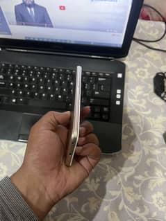 Oppo f1s in mint condition
