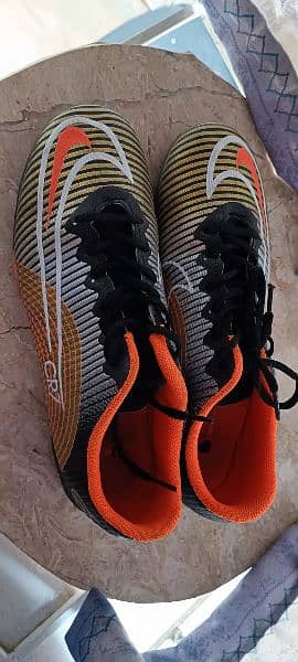 Nike CR7 Mercurial Football Gripper Shoes 2