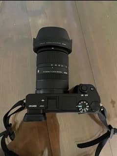 SONY A6400 MIRRORLESS + SIGMA 50mm Lens 0