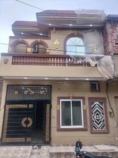 4 Marla brand new house For Sale in hamza towne phase 2 good lotion