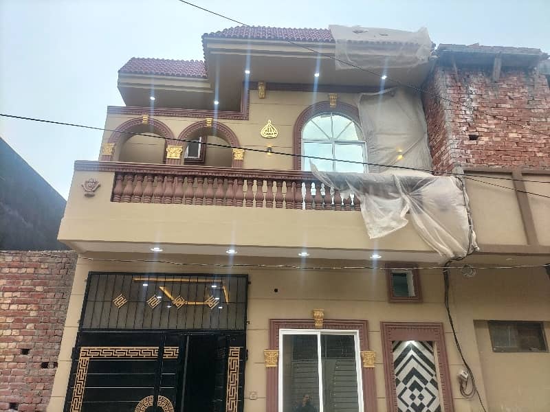 4 Marla brand new house For Sale in hamza towne phase 2 good lotion 1