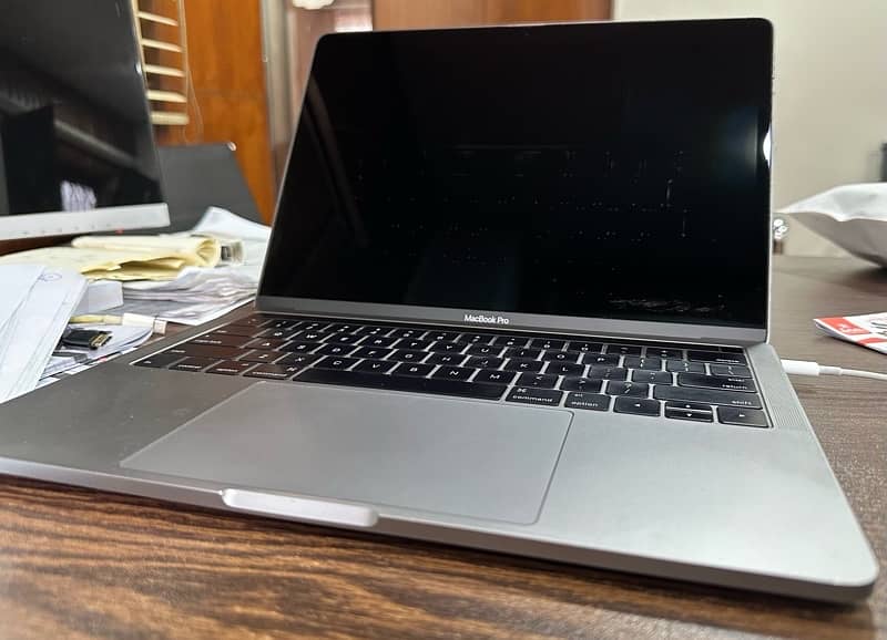 Macbook pro 2016 13 inch 1