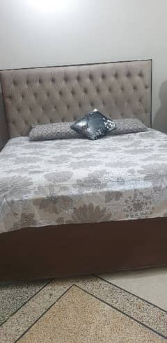 King size bed set with 2 side tables and dressing table