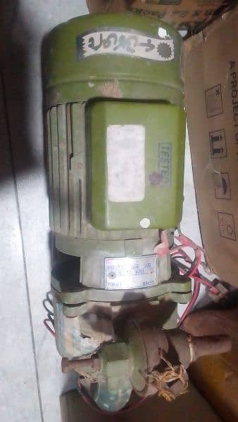 Used Deep Well Water Pump in Excellent Condition 0