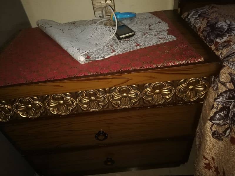 bad side table with out mattress. 3