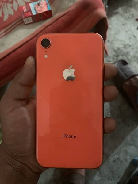 iPhone XR 64Gb battery health 100 with box and cable 5
