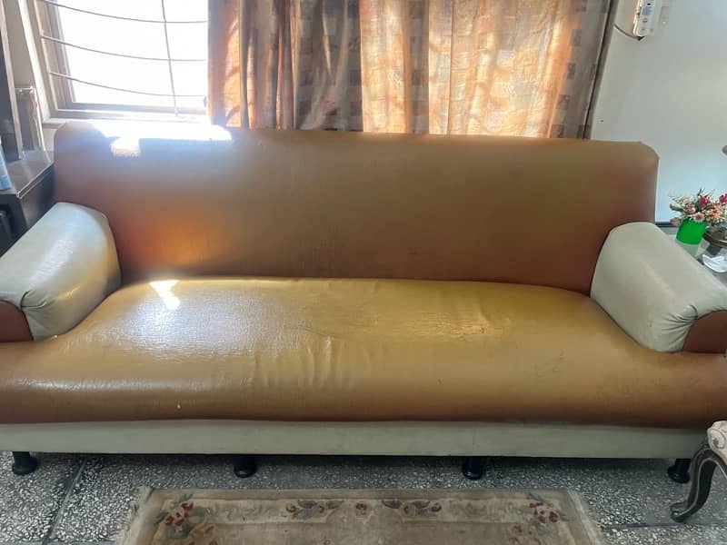 Sofa for sale 0