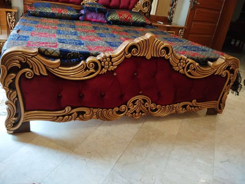 urgent sale new royal chanioti room furniture 2