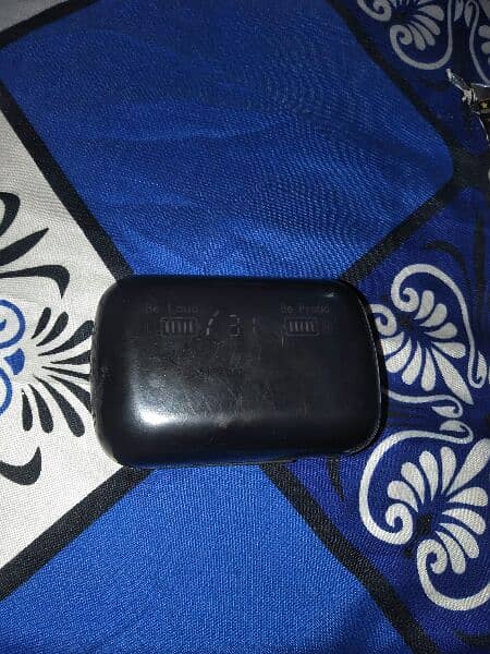 M10 Bluetooth headphones new ha 2 din use karo charging 3
