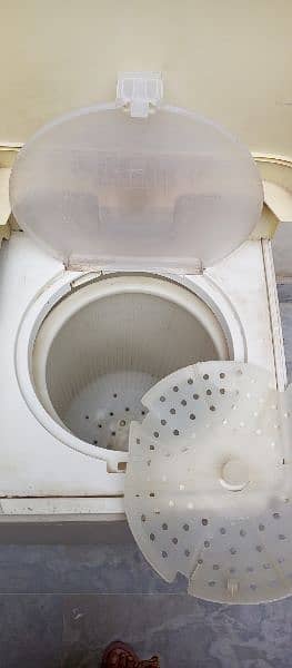 Dawlance Semi automatic Washing machine 5