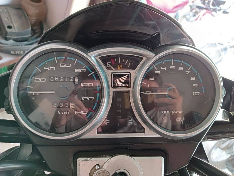 Honda CB-150F 8