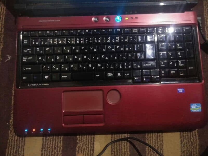 laptop fujitsu 4