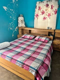 bed set and showcase