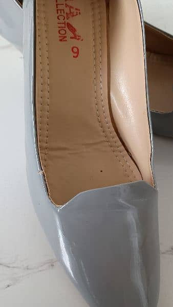 grey color shiny coat shoes for sale used just like New condition 4