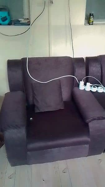 7 seater sofa new condition price negotiable 1
