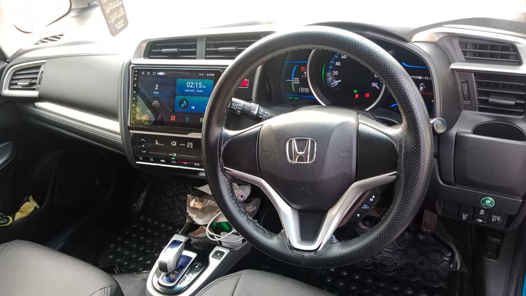 Honda Fit 1.5 Hybrid S Package 2015 Model 5
