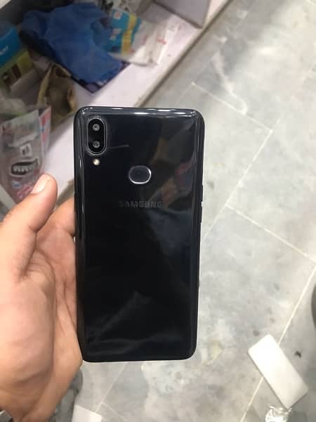 samsung a10s 2 :32 with box 0