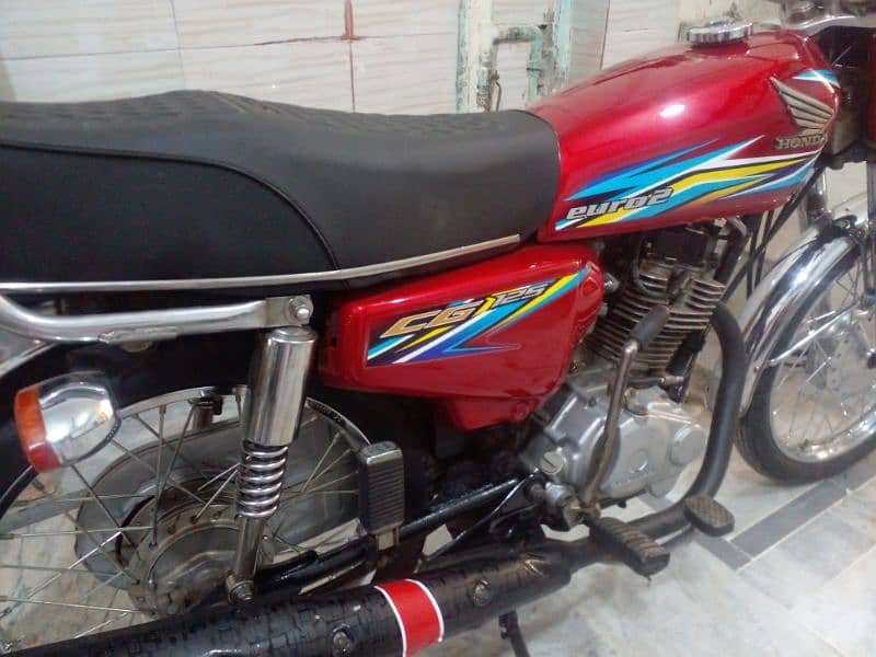 Honda 125 good condition orignal docoments  with bayo metric 4