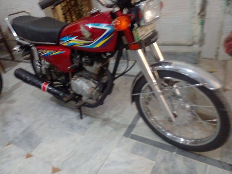 Honda 125 good condition orignal docoments  with bayo metric 5