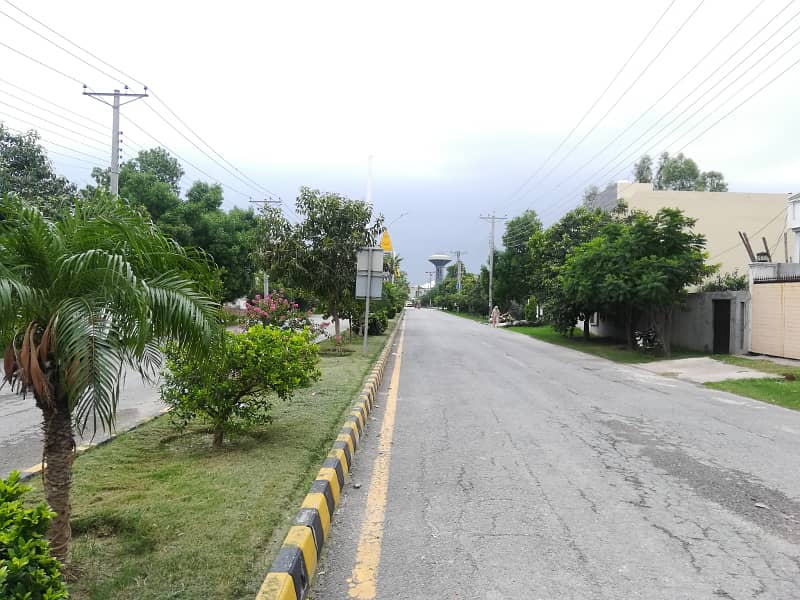10 Marla Residential Plot For Sale In Sector D Badar Block, SA Gardens Phase 2 Lahore 2