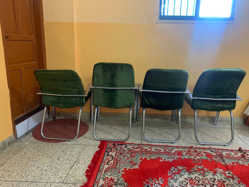 A set of four chairs for sale for pkr 9500 2