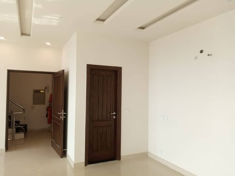 4 Marla 1st Floor For Rent In DHA Phase 6 Block MB Lahore 4