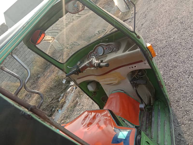 New Asia 2018 Model Double shock rickshaw 2