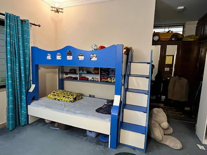 Bunk Beds (best in town going cheap) 2