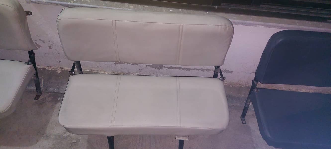 Bolan carry seats available 2