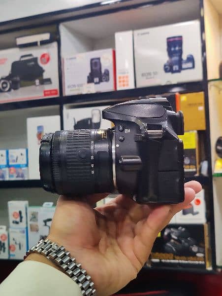Nikon d3300 with 18-55 lens 2