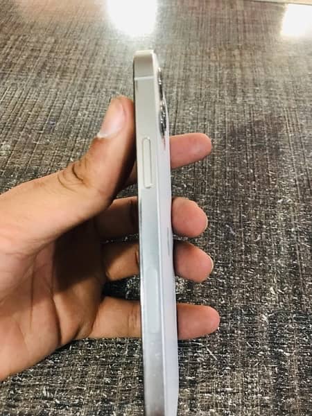 Iphone 12pro 128GB White Colour  Water pack Air tite 1