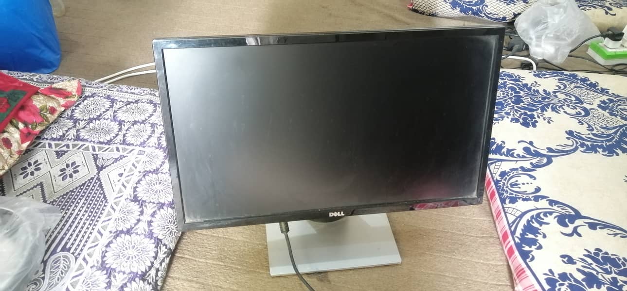 LeD Dell Company For Sale Two in One HDMI And VGA 24 inch 10