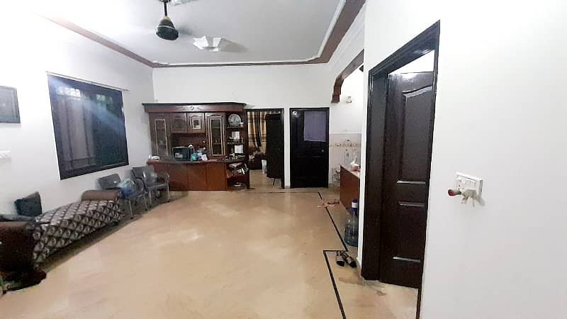 240 Square Yards Portion Available for Rent in Gulistan E Jahaur Block 7 1